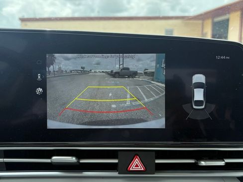 Used 2023 Hyundai Elantra Limited w/ Cargo Package image 27