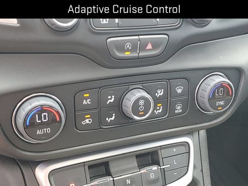 Certified 2024 GMC Terrain SLT w/ LPO, Floor Liner Package FWD image 18