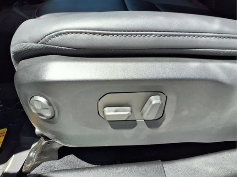 New 2026 Jeep Gladiator Rubicon w/ Steel Power Dome Hood Package AWD/4WD image 17