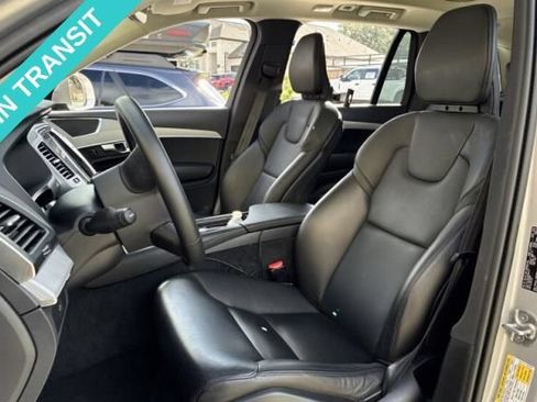 Used 2023 Volvo XC90 B5 Core w/ Climate Package AWD/4WD image 2