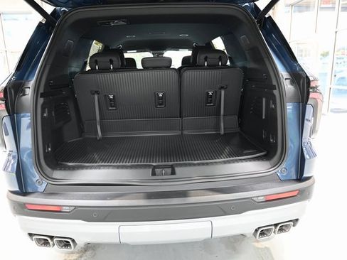 New 2026 Chevrolet Traverse LT w/ LPO, Floor Liner Package image 24