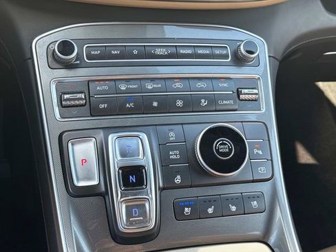 Used 2023 Hyundai Santa Fe Calligraphy image 33