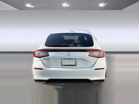 Used 2024 Honda Civic EX-L image 10