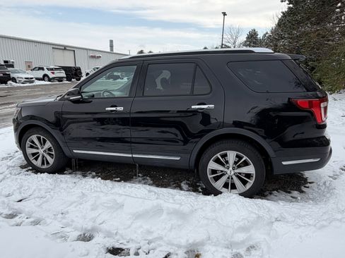 Used 2018 Ford Explorer Limited image 10