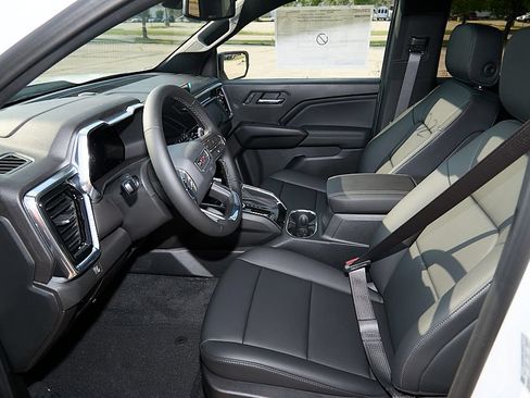 New 2026 GMC Canyon Elevation w/ Convenience Package AWD/4WD image 32