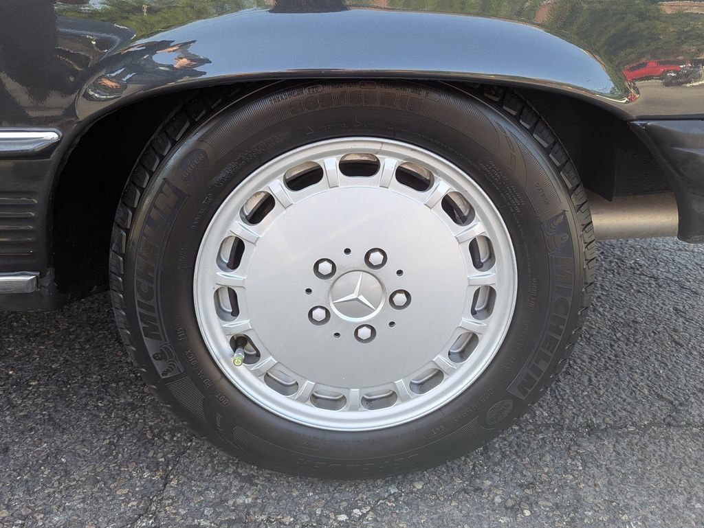 Used 1987 Mercedes-Benz 560 SL image 45