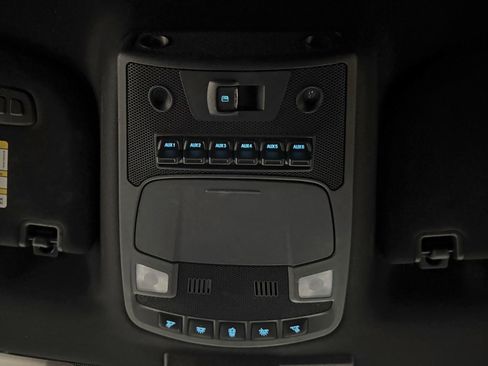 Used 2022 Ford F350 Lariat w/ Lariat Ultimate Package AWD/4WD image 13