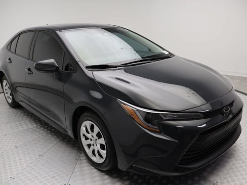 Certified 2024 Toyota Corolla LE FWD image 6