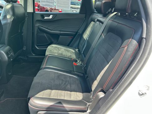 Certified 2022 Ford Escape SEL w/ SEL Stealth AWD Package image 8