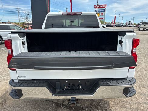 Used 2022 Chevrolet Silverado 1500 LTZ w/ Technology Package AWD/4WD image 21