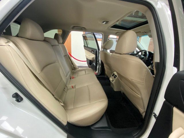 Used 2019 Subaru Outback 2.5i Limited AWD/4WD image 12