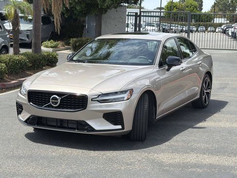 Certified 2023 Volvo S60 T8 Plus w/ Climate Package AWD/4WD image 3