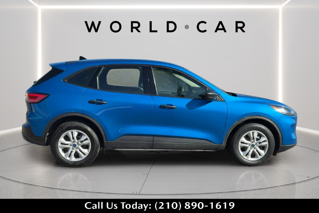 Used 2020 Ford Escape S FWD image 2