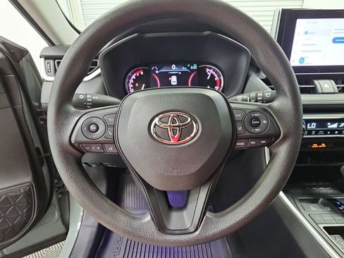 Used 2023 Toyota RAV4 XLE w/ Convenience Package FWD image 23