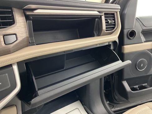 Used 2024 Ford Expedition Max Limited image 42