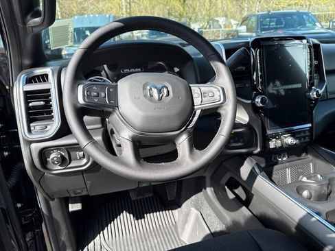 New 2026 RAM 3500 Big Horn AWD/4WD image 17