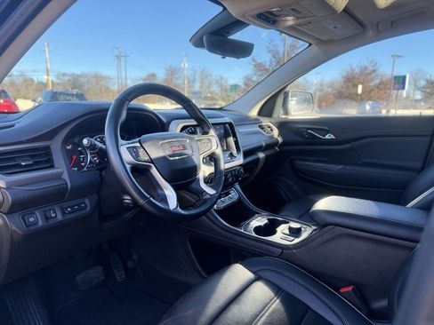 Used 2023 GMC Acadia Denali w/ Black Diamond Edition image 15