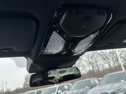 Certified 2025 BMW X5 xDrive40i w/ Climate Comfort Package image 28