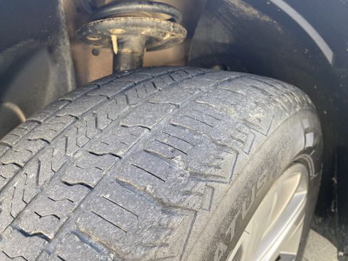 Used 2018 Ford Explorer Limited image 40