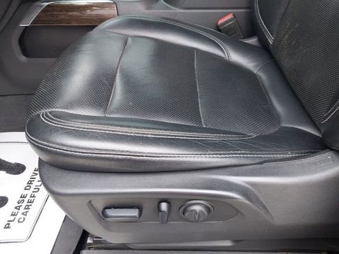 Used 2020 GMC Sierra 1500 Elevation w/ Elevation Value Package image 3