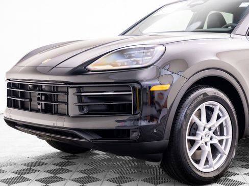 New 2026 Porsche Cayenne AWD/4WD image 36