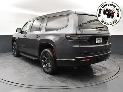 New 2026 Jeep Grand Wagoneer Limited w/ 8-Passenger Seating Package image 4