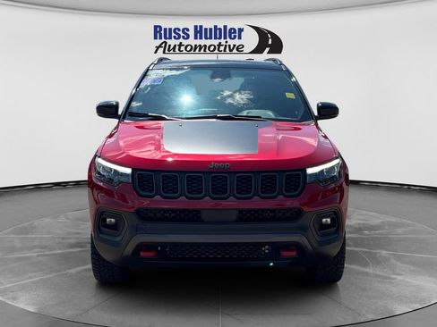 Used 2025 Jeep Compass Trailhawk w/ Trailhawk Elite Group AWD/4WD image 10