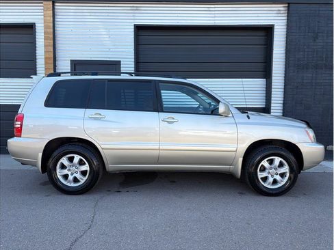 Used 2002 Toyota Highlander 4WD V6 image 10
