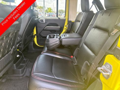 Used 2023 Jeep Wrangler Unlimited Rubicon w/ LED Lighting Group AWD/4WD image 13