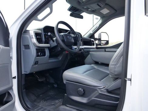 Used 2023 Ford F350 XL w/ 360-Degree Camera Package AWD/4WD image 22