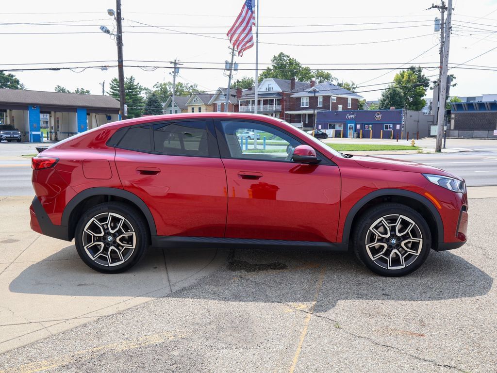 Used 2026 BMW X2 xDrive28i AWD/4WD image 6