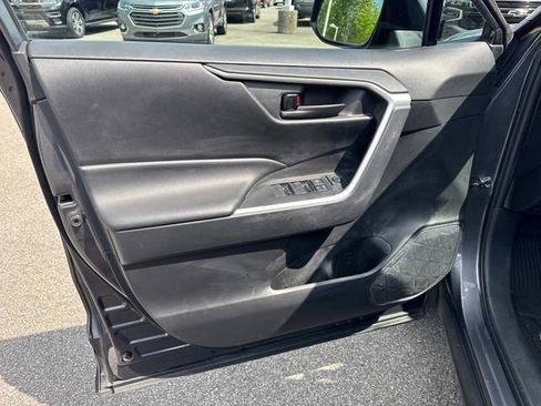 Used 2023 Toyota RAV4 LE FWD image 21
