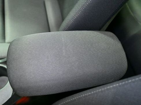 Used 2023 Toyota Corolla LE image 21