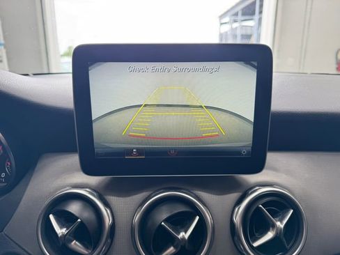 Used 2018 Mercedes-Benz GLA 250 image 27