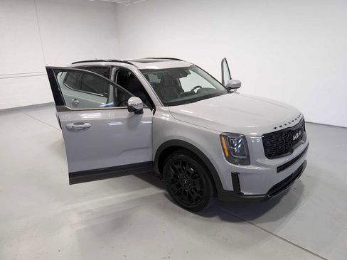 Used 2022 Kia Telluride EX w/ EX Premium Package image 13