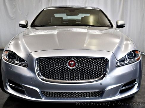 Used 2015 Jaguar XJ image 4