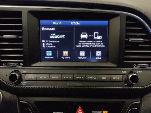 Used 2018 Hyundai Elantra Sport FWD image 25