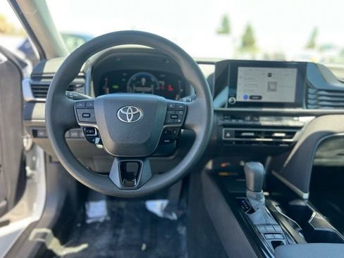 Used 2026 Toyota Camry LE FWD image 13