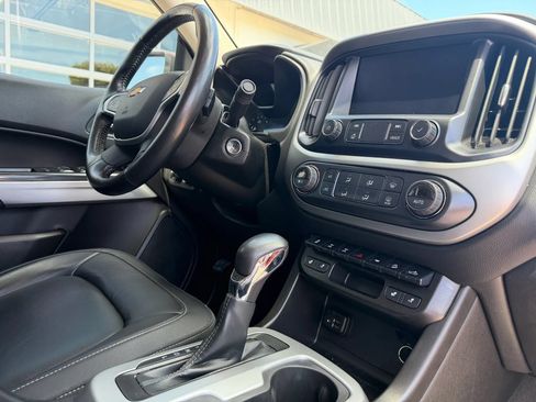 Used 2022 Chevrolet Colorado ZR2 AWD/4WD image 17