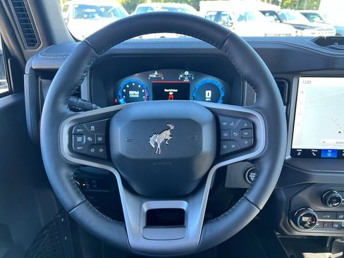 New 2025 Ford Bronco Badlands image 21