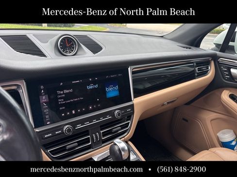 Used 2021 Porsche Macan AWD/4WD image 5