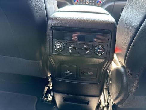 Used 2023 GMC Acadia Denali AWD/4WD image 19