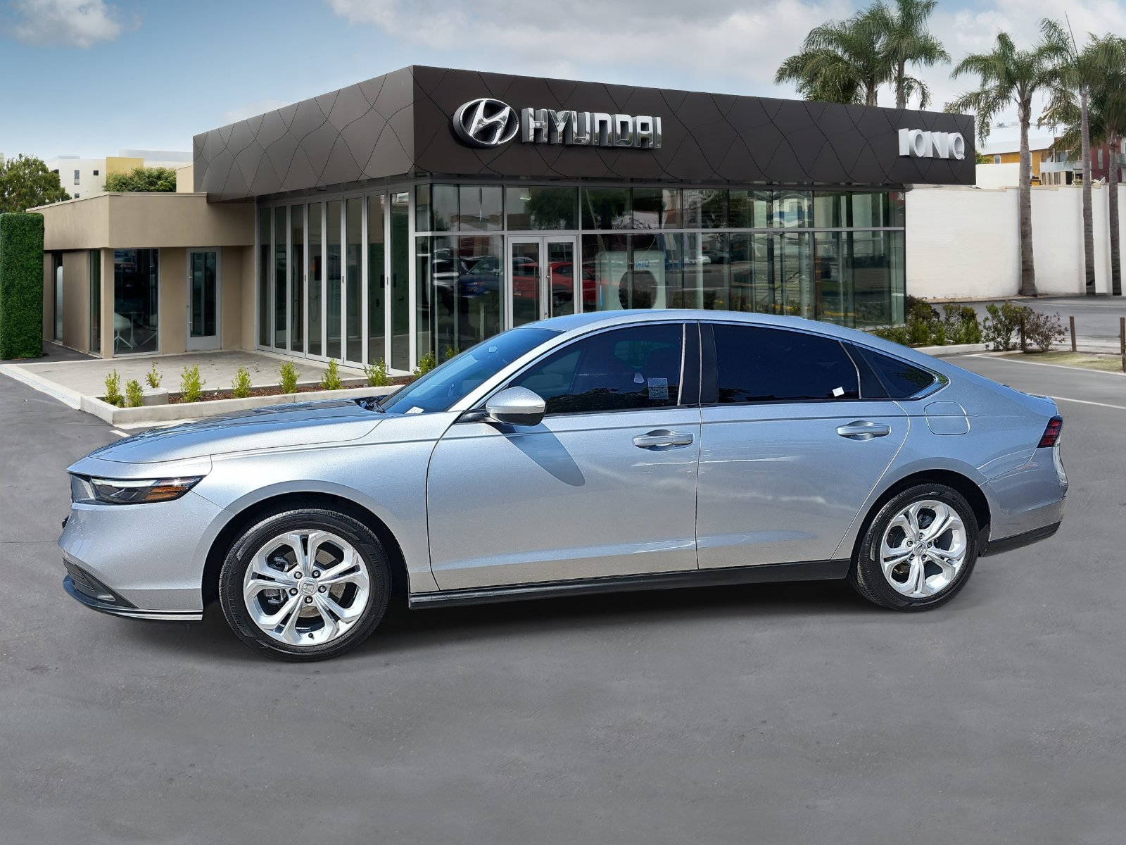 Used 2024 Honda Accord LX image 6