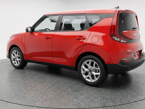 Used 2025 Kia Soul LX w/ LX Technology Package image 6