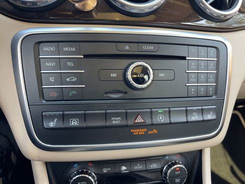 Used 2017 Mercedes-Benz GLA 250 4MATIC image 12