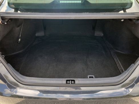 Used 2025 Toyota Camry LE image 9
