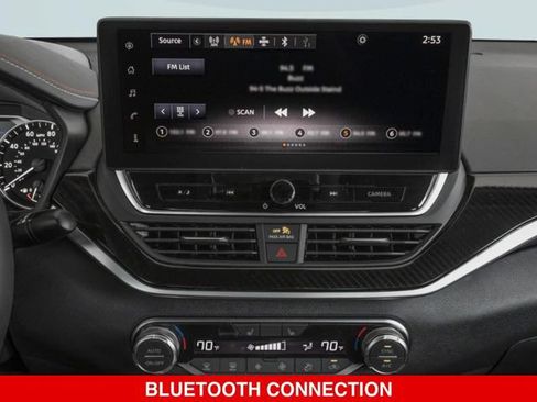 New 2025 Nissan Altima 2.5 SR FWD image 9