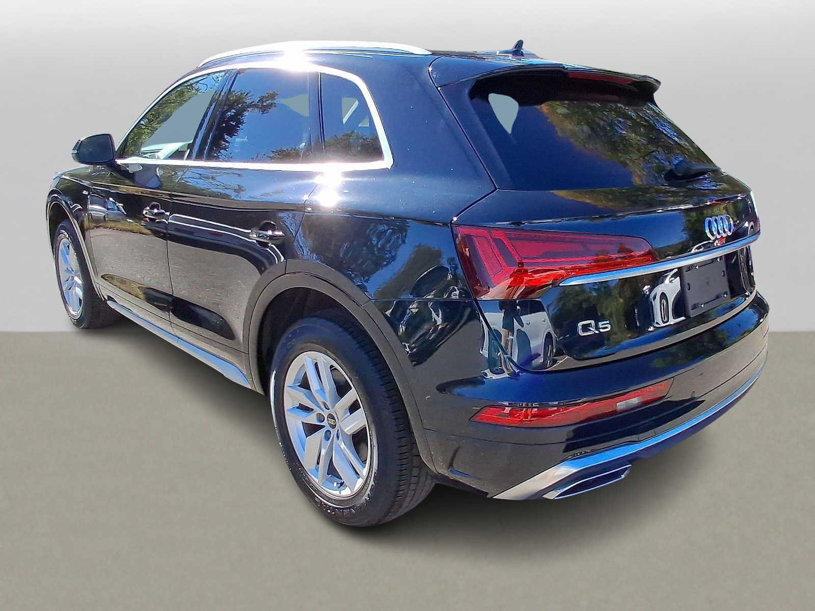 Certified 2024 Audi Q5 2.0T Premium AWD/4WD image 28