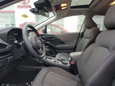 Used 2024 Subaru Crosstrek 2.0i Premium image 15