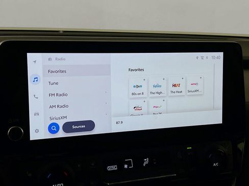 Used 2025 Toyota Grand Highlander AWD image 14